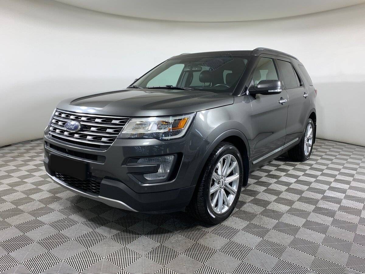 Ford Explorer 2017 года с пробегом. Посмотреть фото