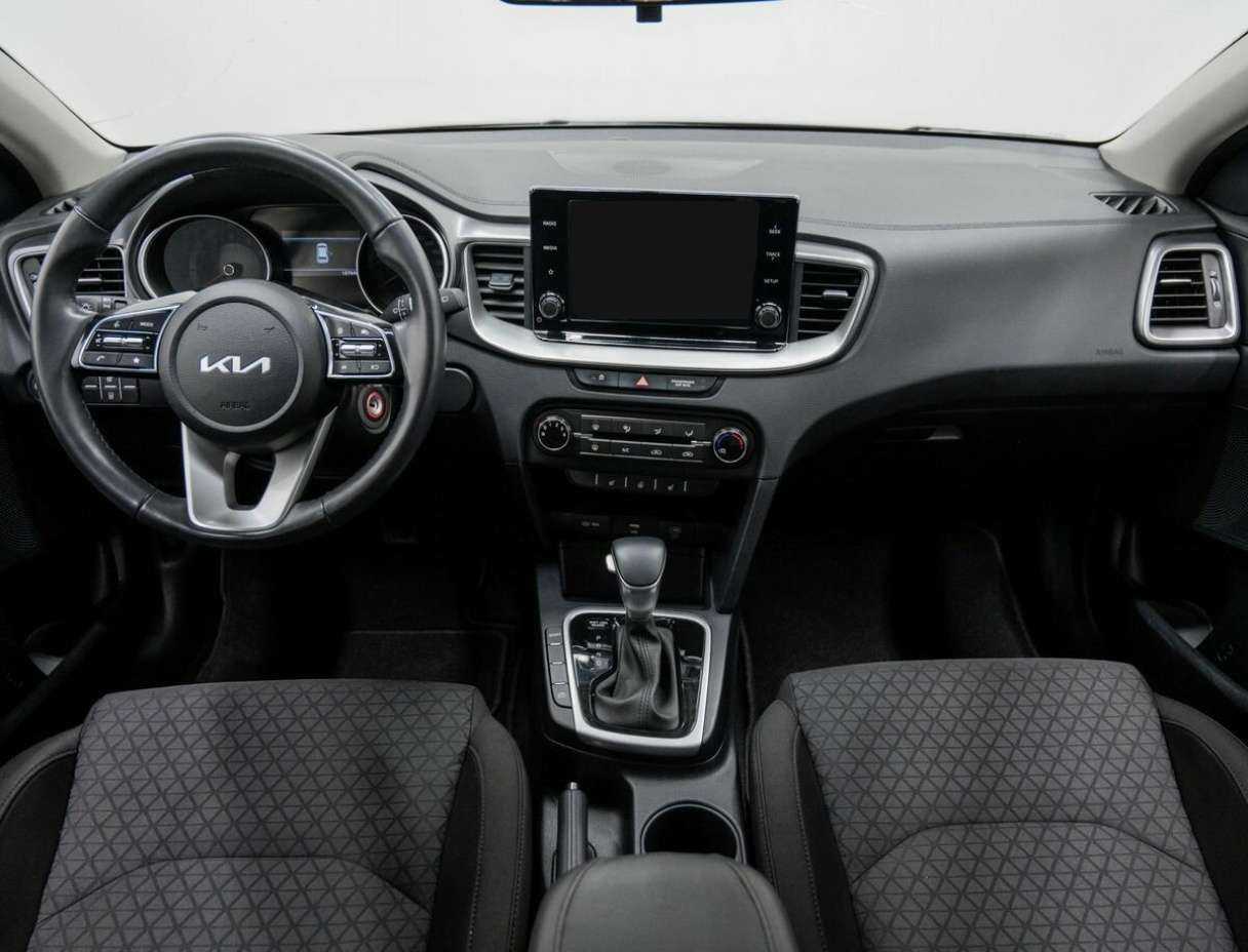 Kia Ceed 2022 года с пробегом. Фото: #10