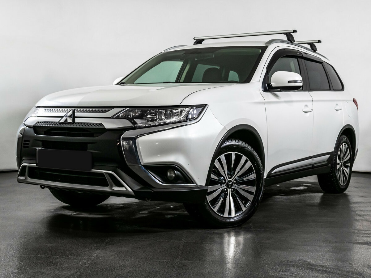 Mitsubishi Outlander 2021 года с пробегом. Посмотреть фото