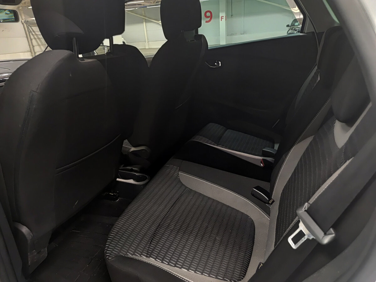 Renault Kaptur 2017 года с пробегом. Фото: #11