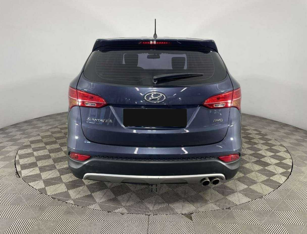 Hyundai Santa Fe 2015 года с пробегом. Фото: #2