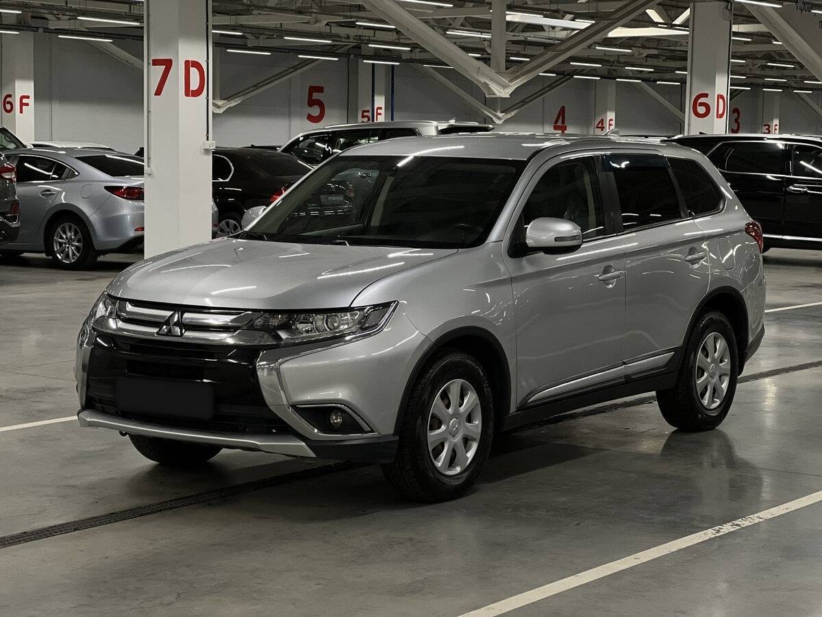 Mitsubishi Outlander 2017 года с пробегом. Фото: #0