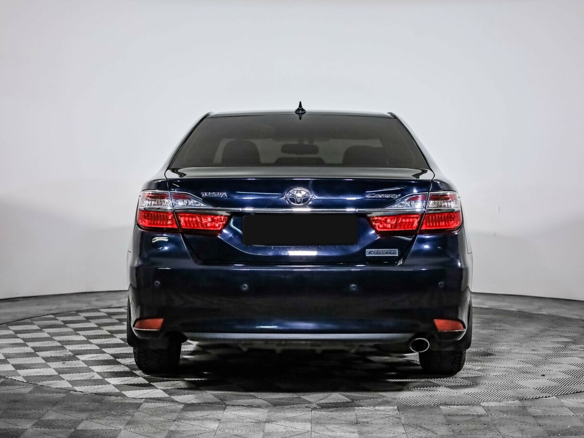 Toyota Camry 2017 года с пробегом. Фото: #4