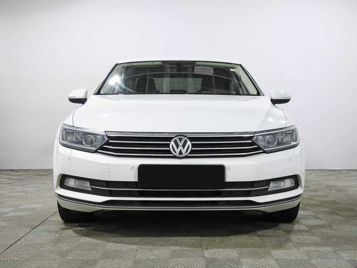 Volkswagen Passat 2016 года с пробегом. Фото: #1