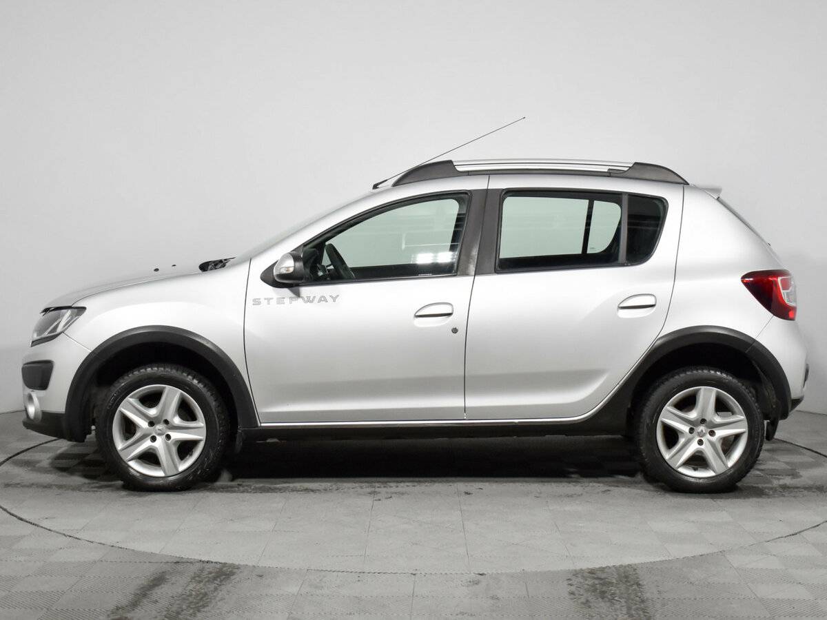 Renault Sandero 2016 года с пробегом. Фото: #7
