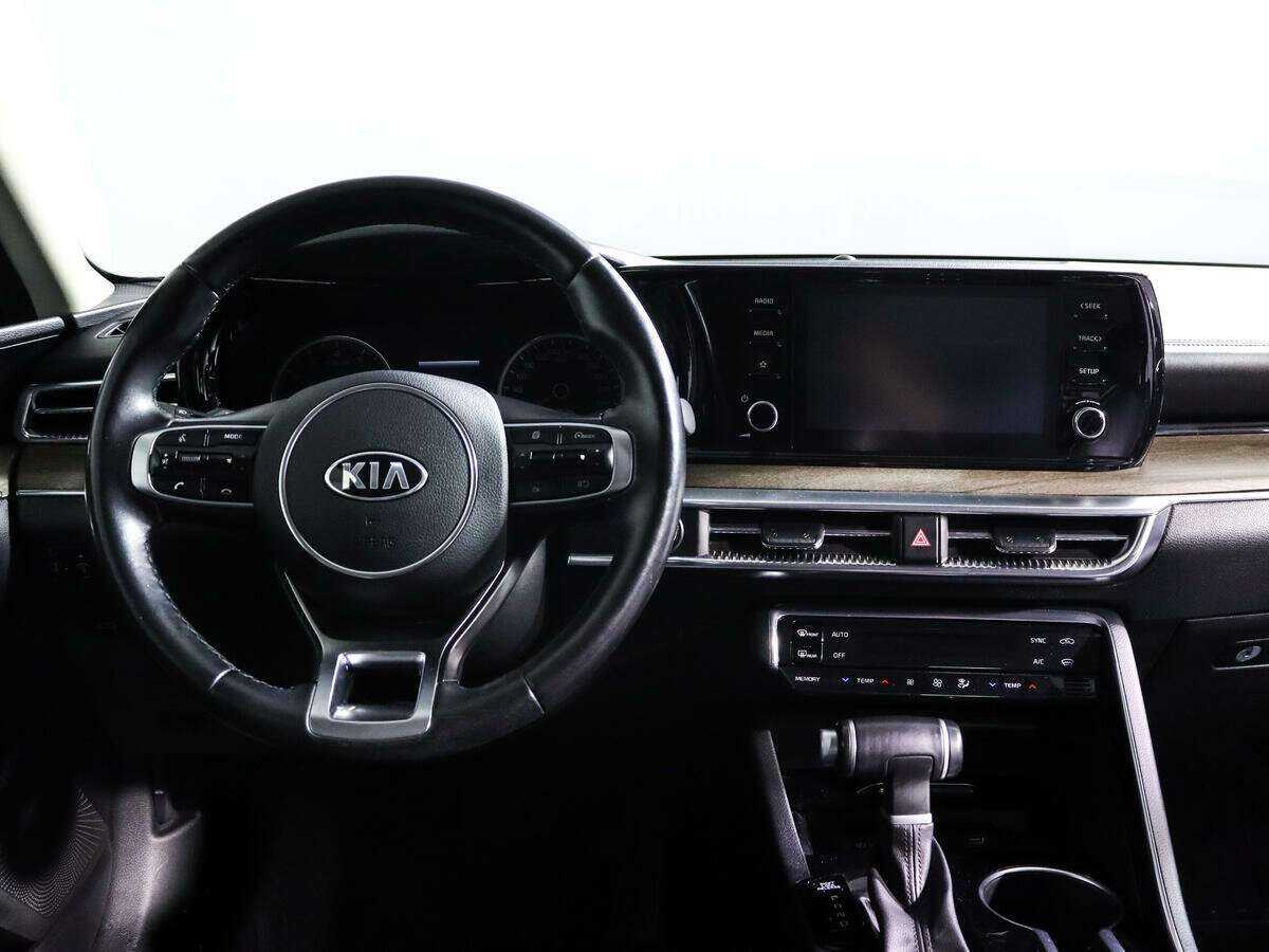 Kia K5 2021 года с пробегом. Фото: #9