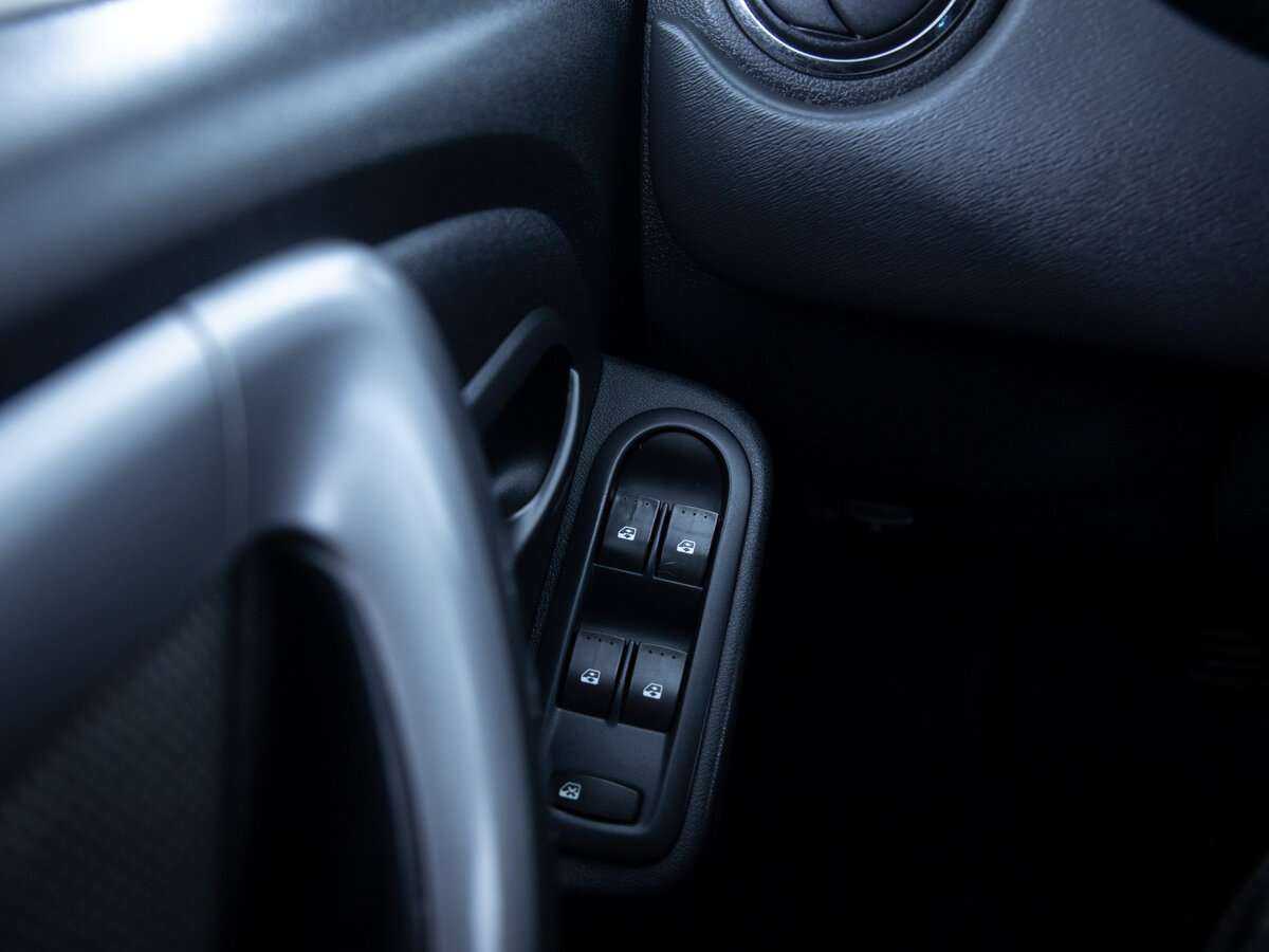 Renault Duster 2013 года с пробегом. Фото: #11