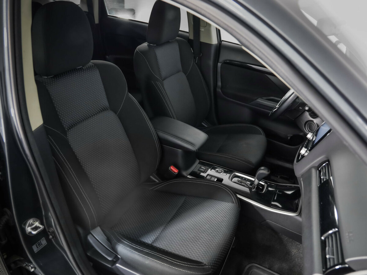 Mitsubishi Outlander 2021 года с пробегом. Фото: #23