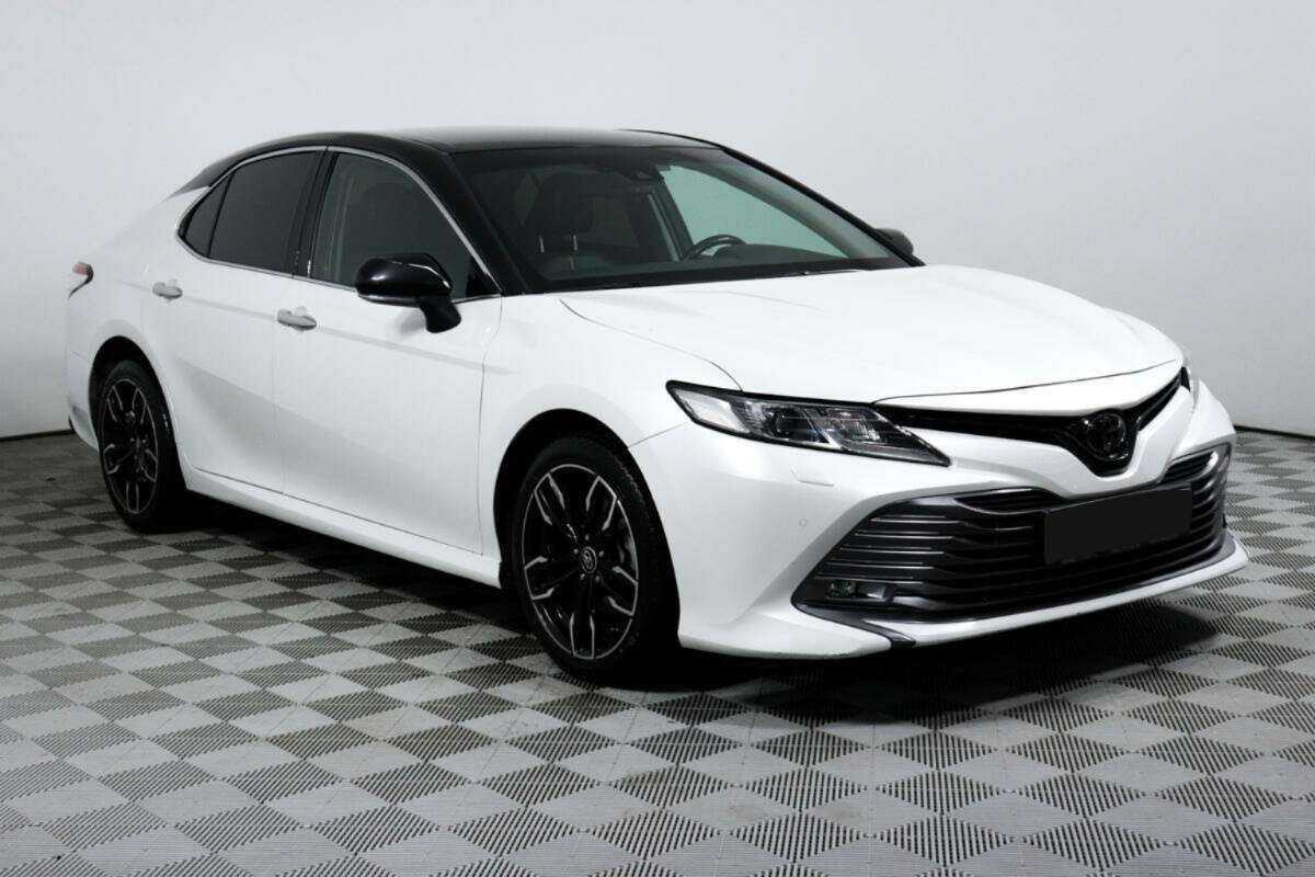 Toyota Camry 2020 года с пробегом. Фото: #2
