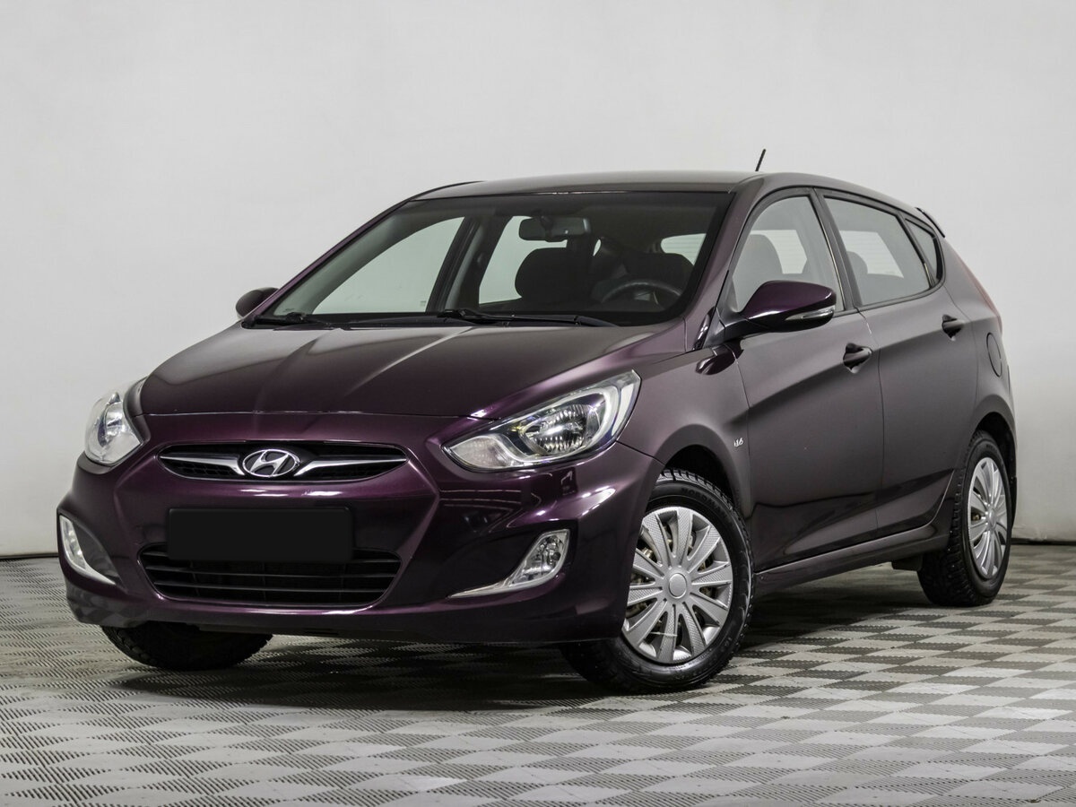 Hyundai Solaris 2012 года с пробегом. Посмотреть фото