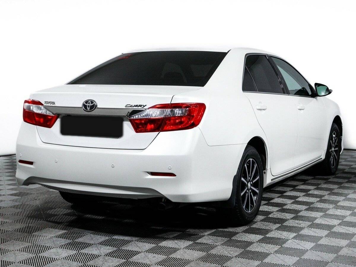 Toyota Camry 2013 года с пробегом. Фото: #4