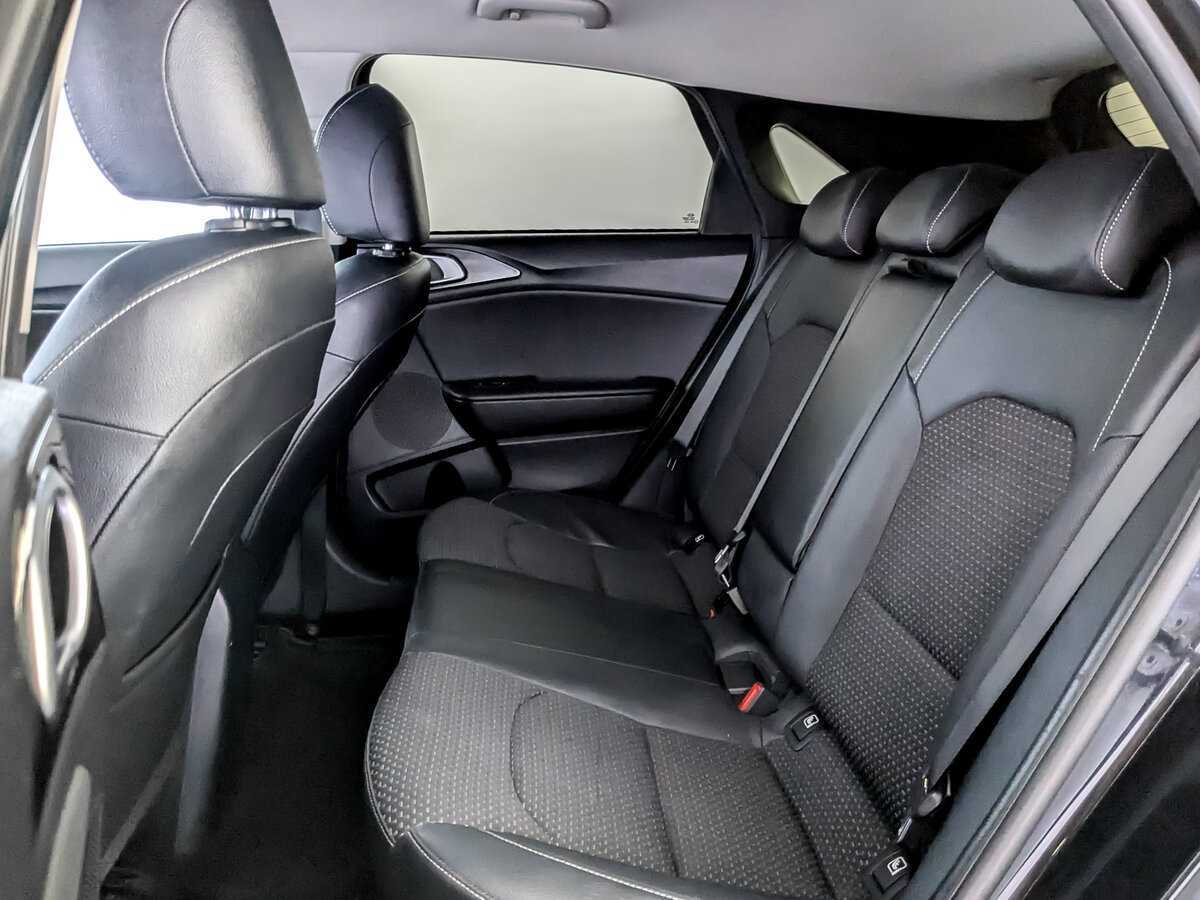 Kia Ceed 2019 года с пробегом. Фото: #9