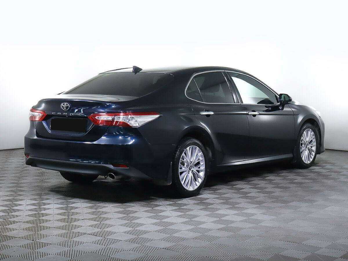 Toyota Camry 2019 года с пробегом. Фото: #3