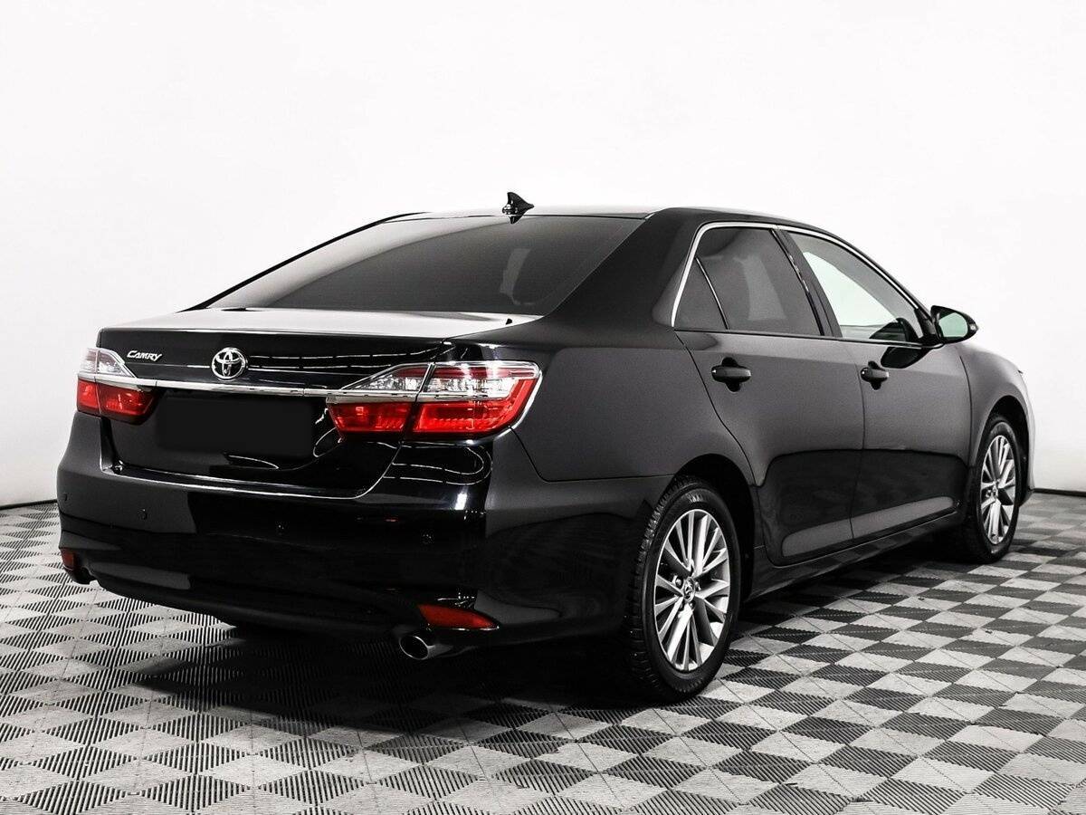 Toyota Camry 2017 года с пробегом. Фото: #4