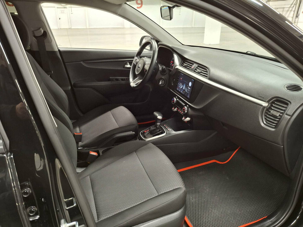Kia Rio 2021 года с пробегом. Фото: #10