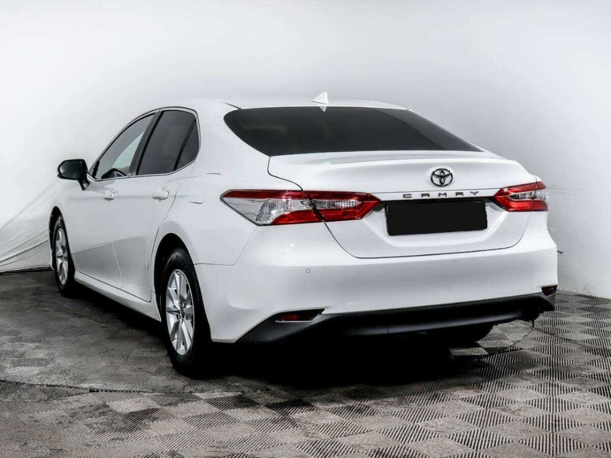 Toyota Camry 2020 года с пробегом. Фото: #5