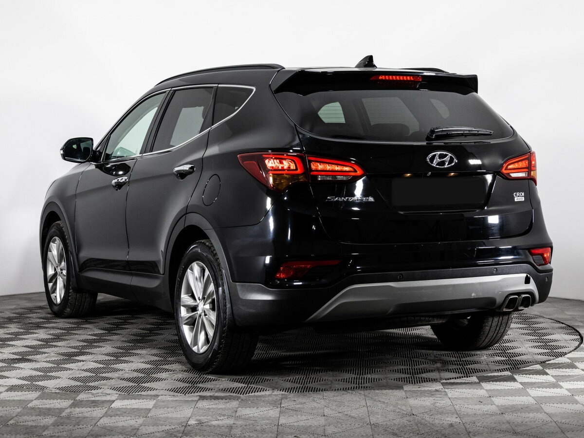Hyundai Santa Fe 2018 года с пробегом. Фото: #5