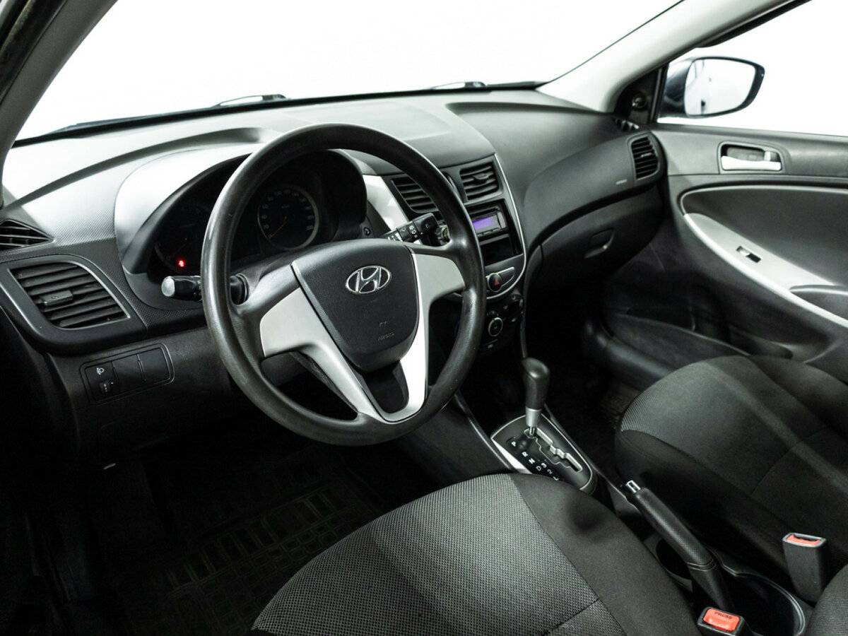 Hyundai Solaris 2012 года с пробегом. Фото: #10