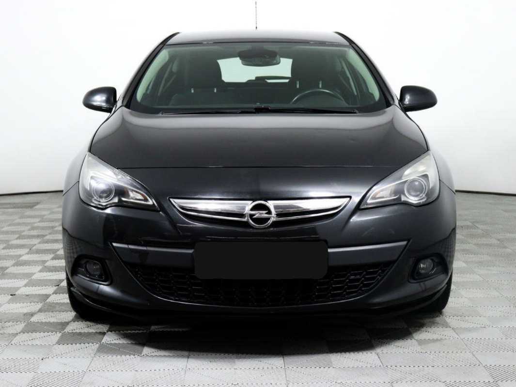 Opel Astra 2012 года с пробегом. Фото: #1