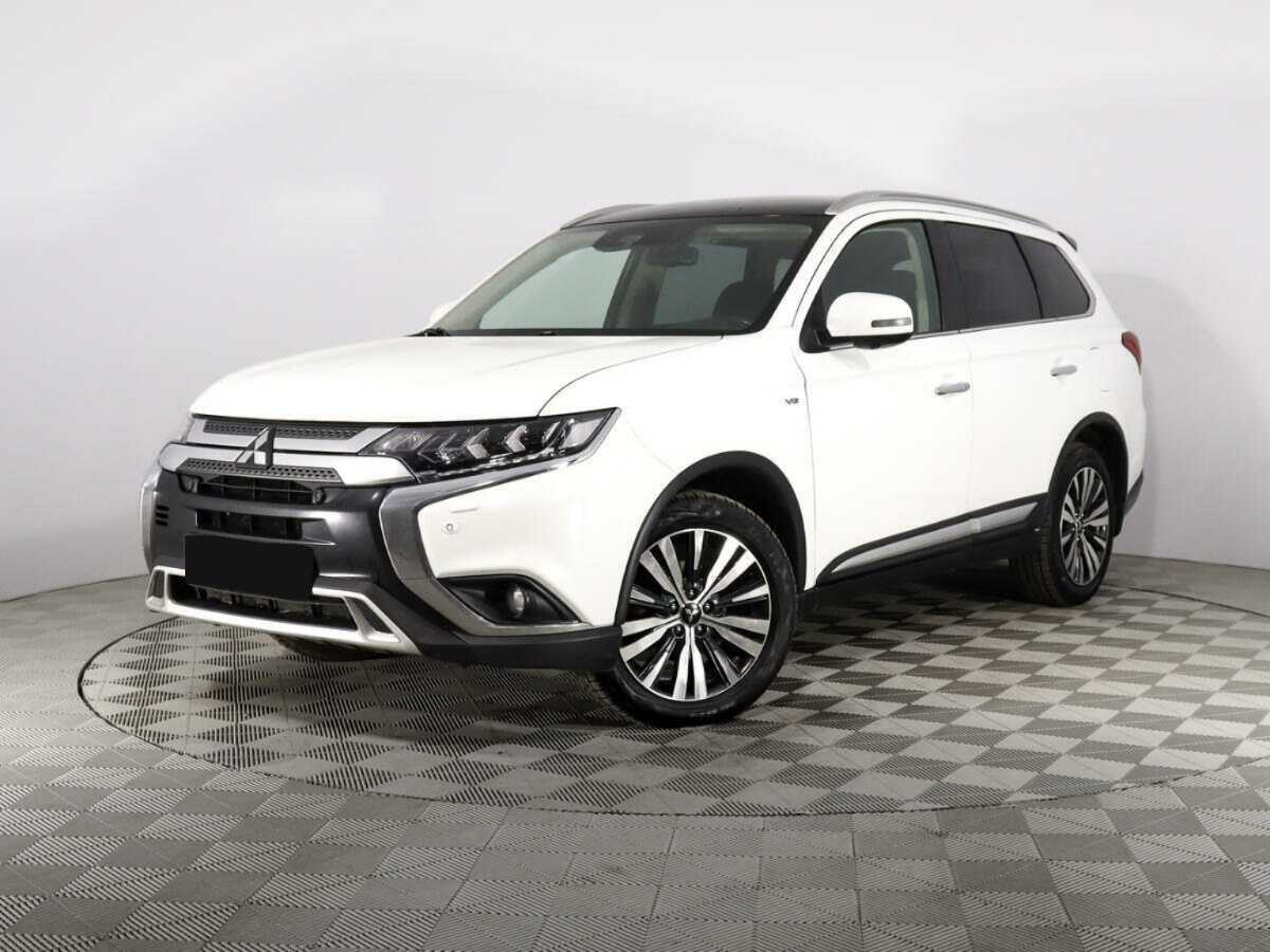 Mitsubishi Outlander 2019 года с пробегом. Посмотреть фото