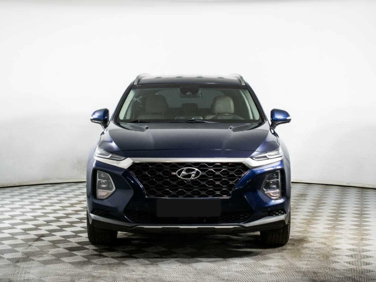 Hyundai Santa Fe 2018 года с пробегом. Фото: #1