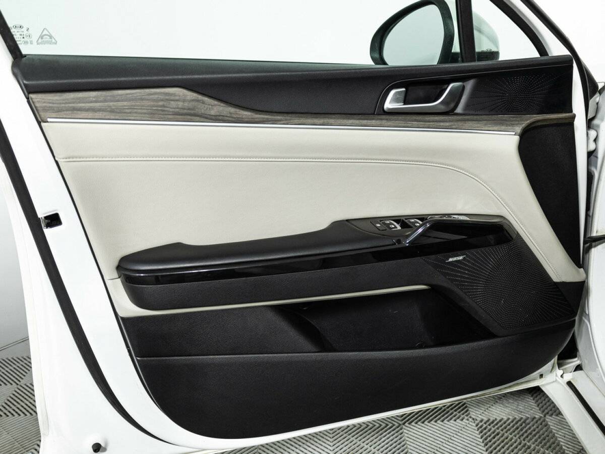 Kia K5 2020 года с пробегом. Фото: #23