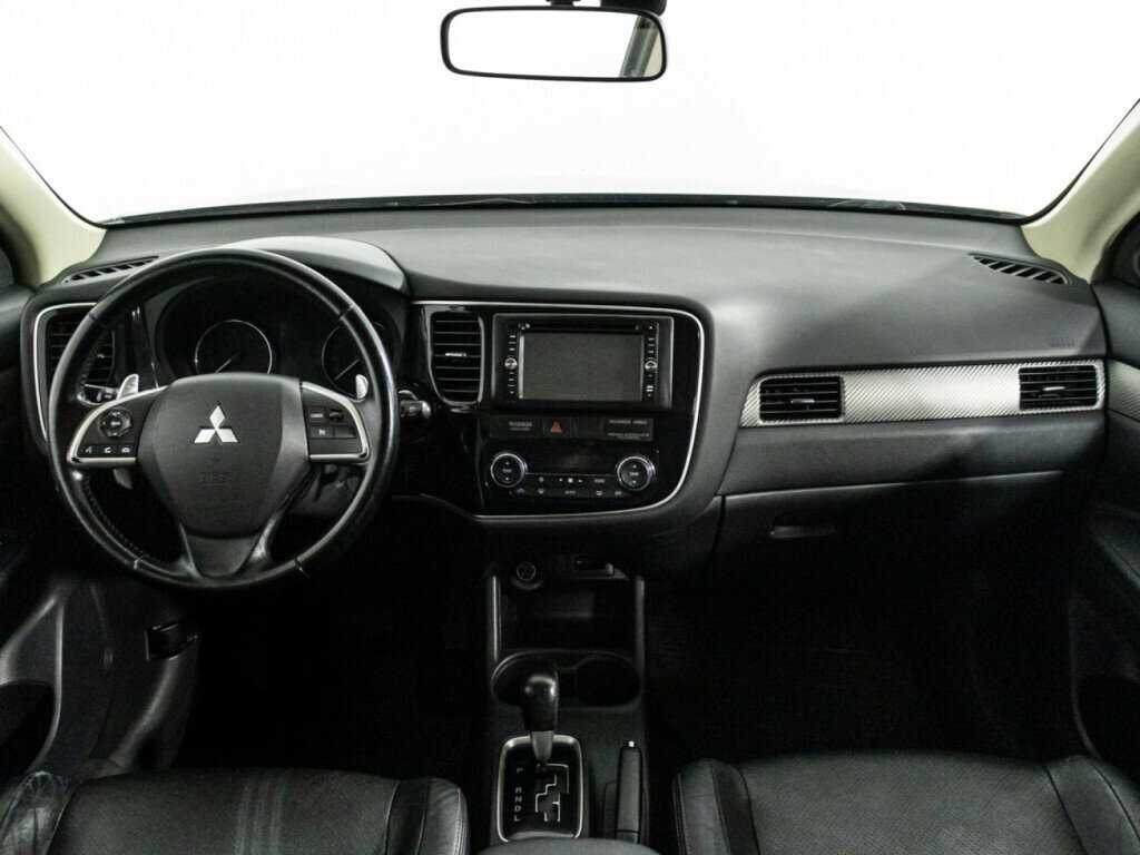 Mitsubishi Outlander 2013 года с пробегом. Фото: #12