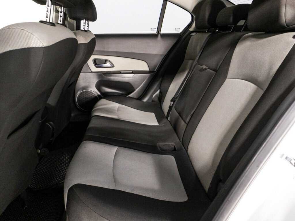 Chevrolet Cruze 2012 года с пробегом. Фото: #9