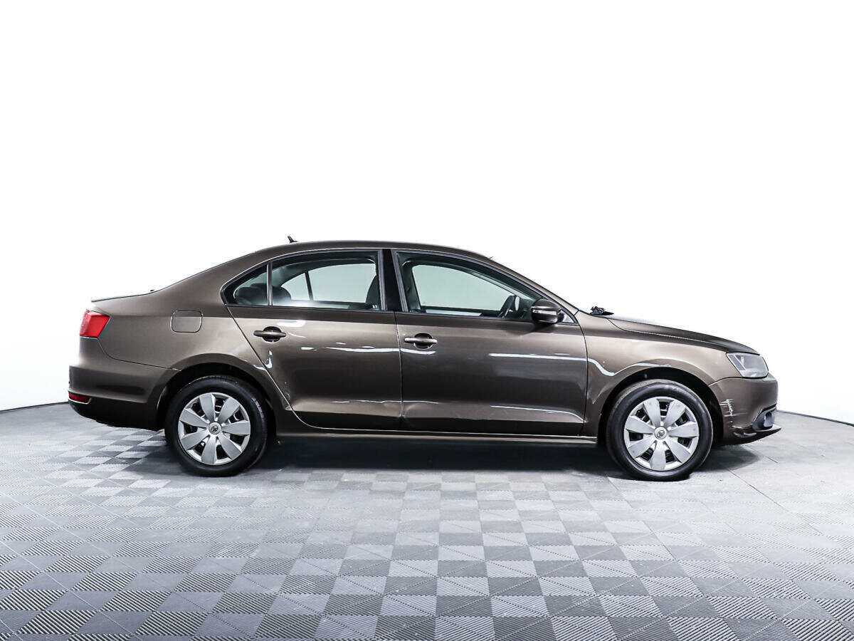Volkswagen Jetta 2012 года с пробегом. Фото: #2