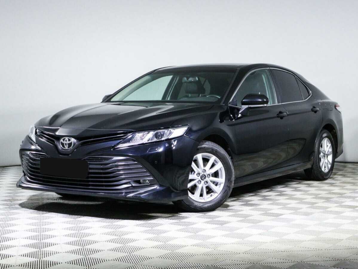 Toyota Camry 2019 года с пробегом. Посмотреть фото