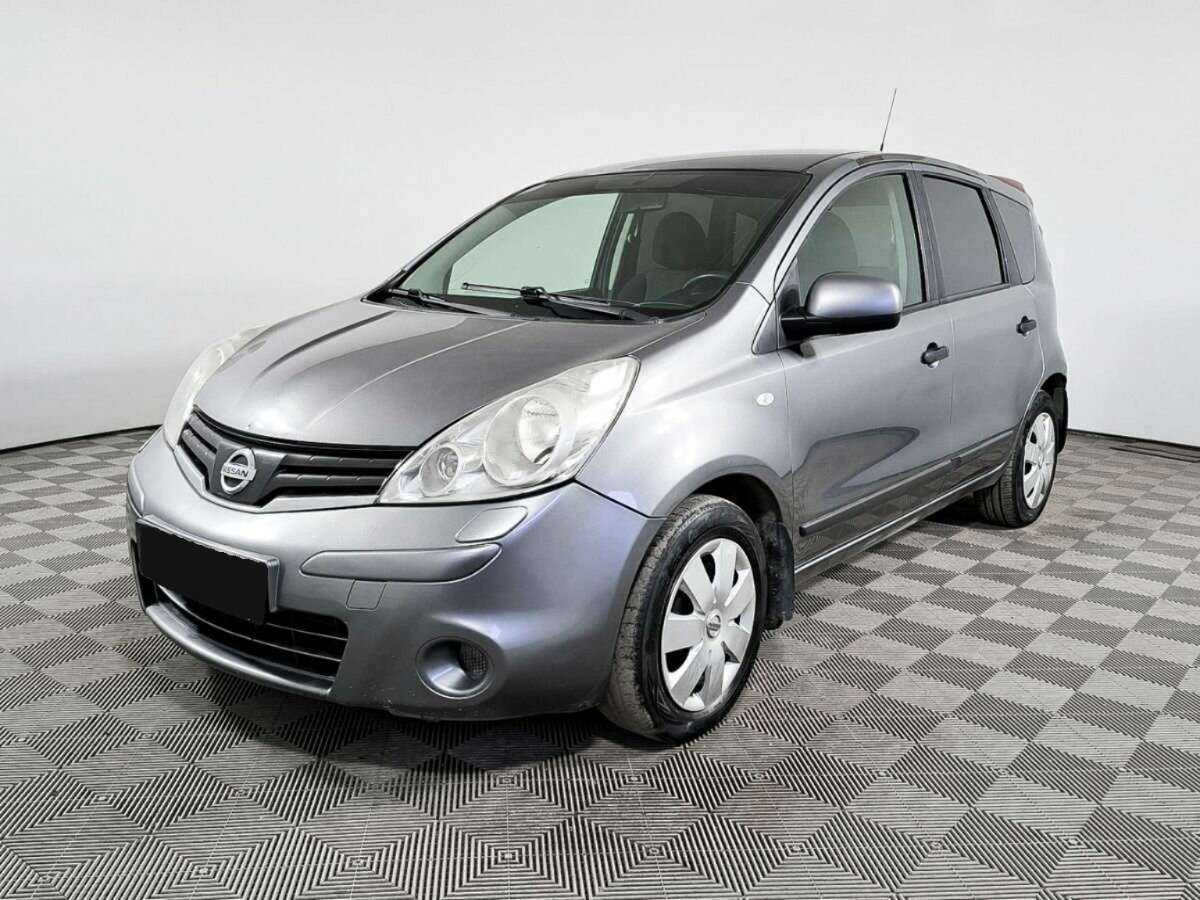 Nissan Note 2012 года с пробегом. Посмотреть фото