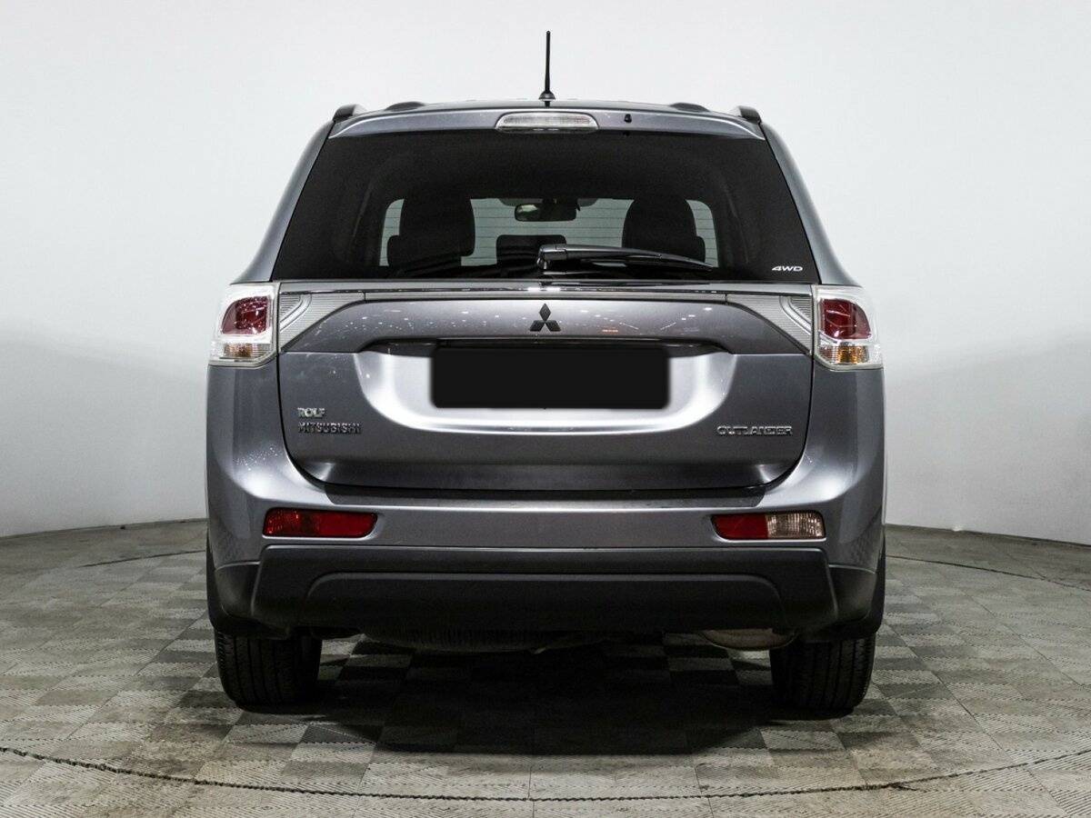 Mitsubishi Outlander 2012 года с пробегом. Фото: #5