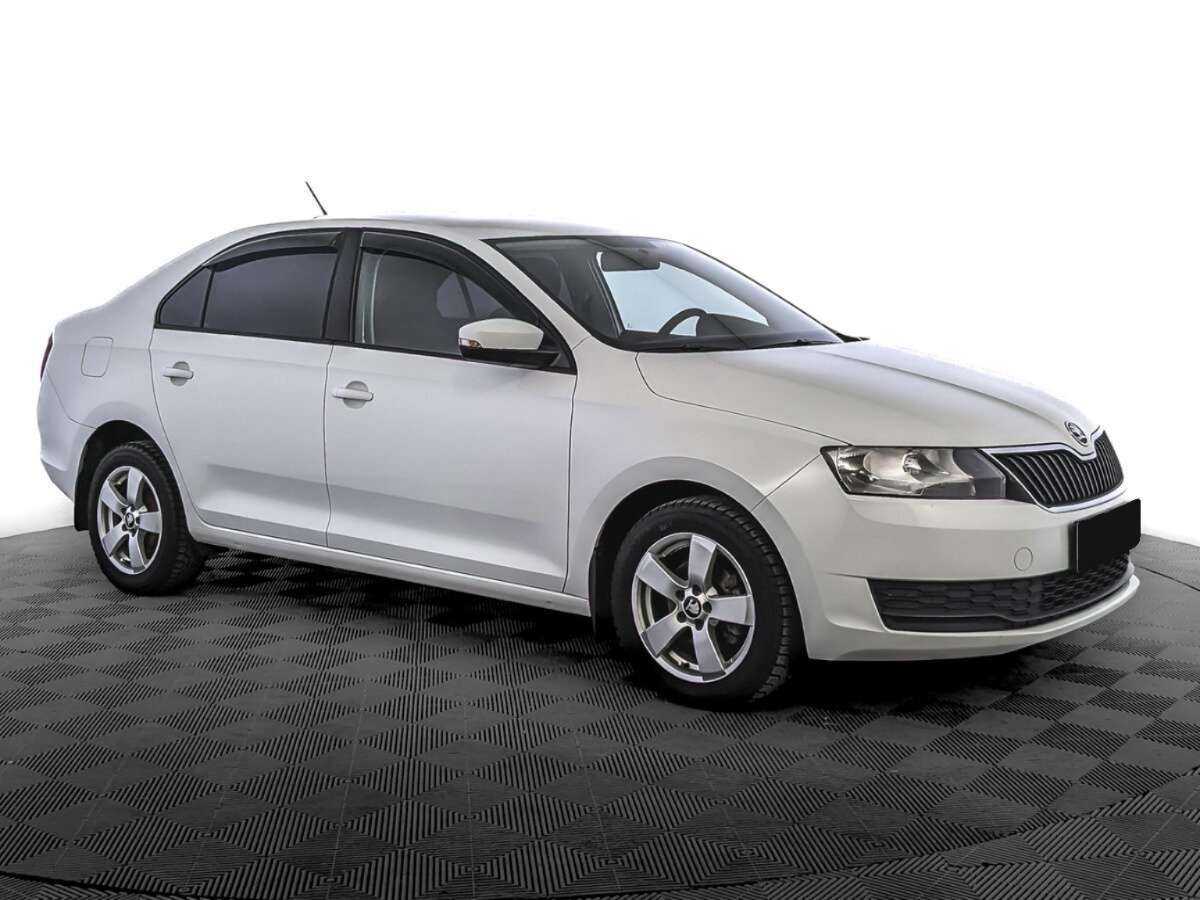 Skoda Rapid 2017 года с пробегом. Фото: #2