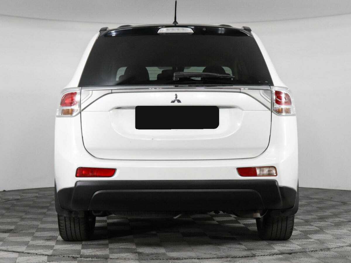 Mitsubishi Outlander 2013 года с пробегом. Фото: #5