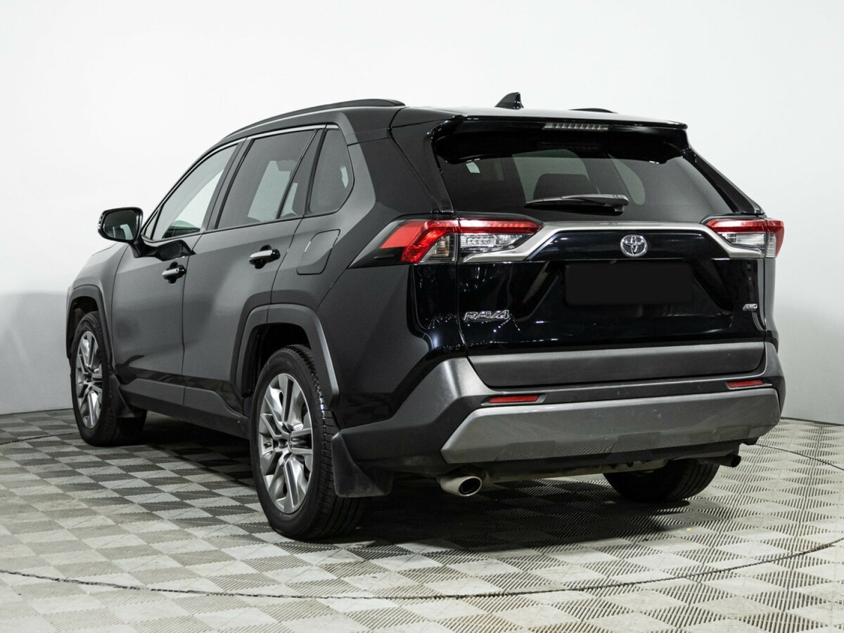 Toyota RAV4 2021 года с пробегом. Фото: #5