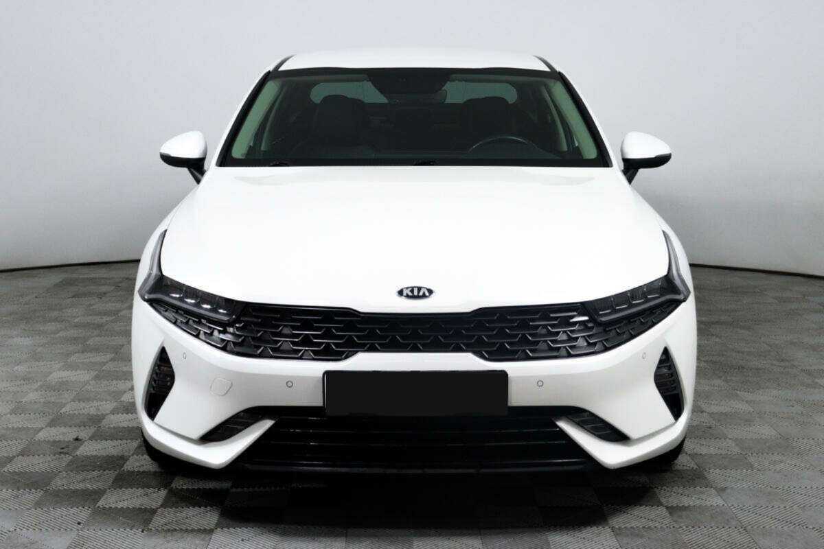 Kia K5 2021 года с пробегом. Фото: #1