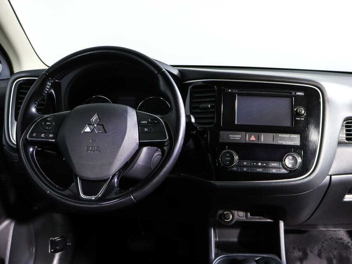 Mitsubishi Outlander 2016 года с пробегом. Фото: #10