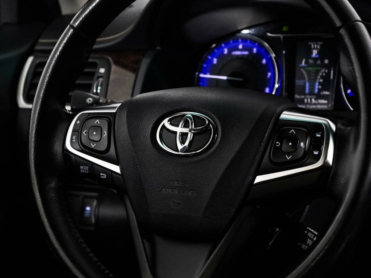 Toyota Camry 2016 года с пробегом. Фото: #9