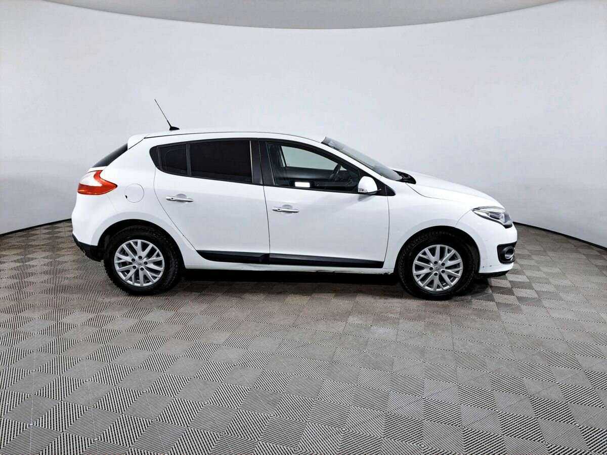 Renault Megane 2014 года с пробегом. Фото: #3