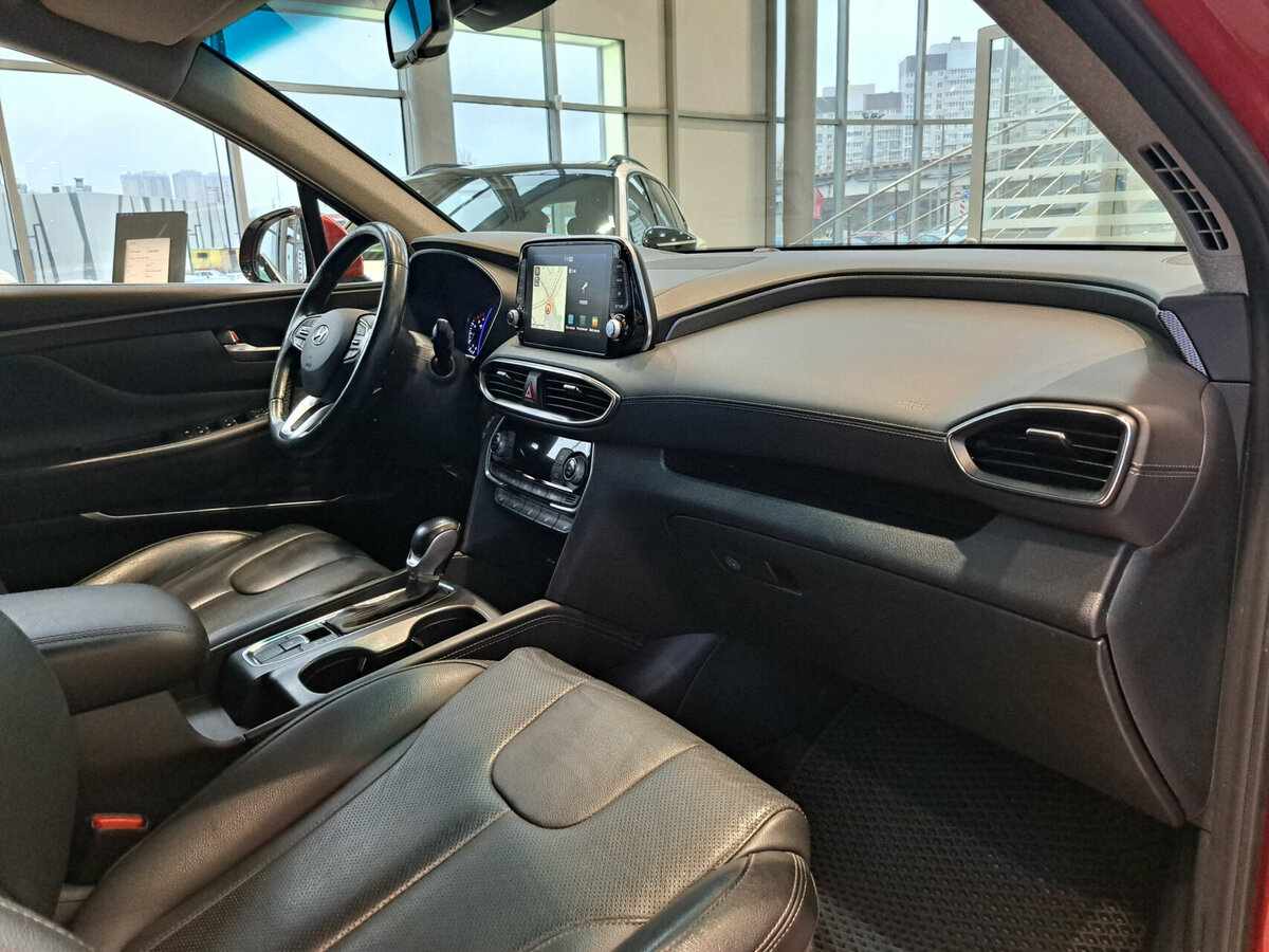 Hyundai Santa Fe 2019 года с пробегом. Фото: #10