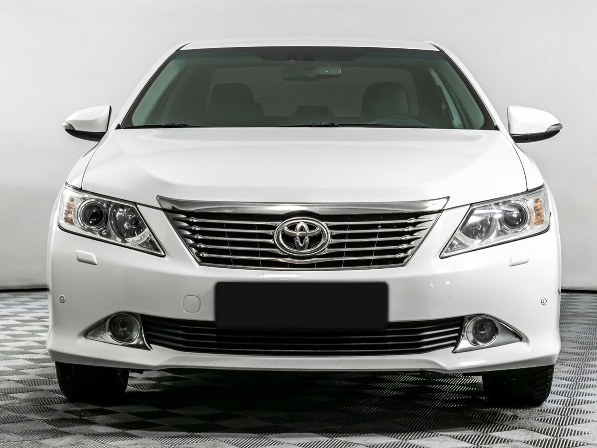 Toyota Camry 2014 года с пробегом. Фото: #1