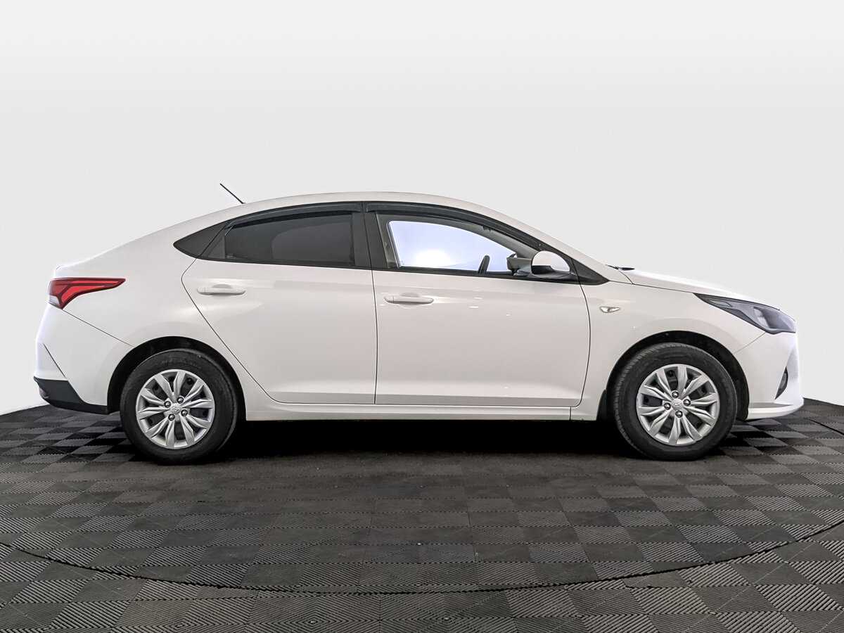 Hyundai Solaris 2022 года с пробегом. Фото: #3