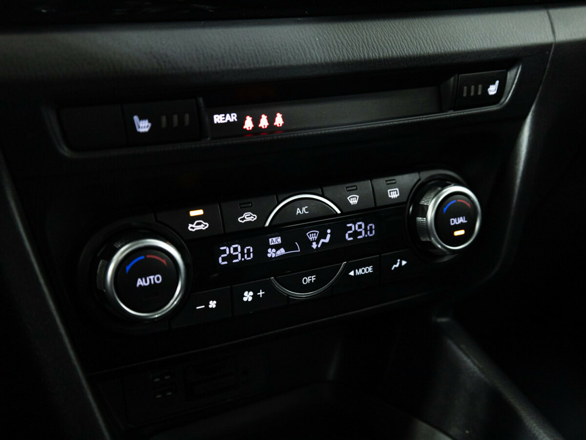 Mazda 3 2013 года с пробегом. Фото: #13