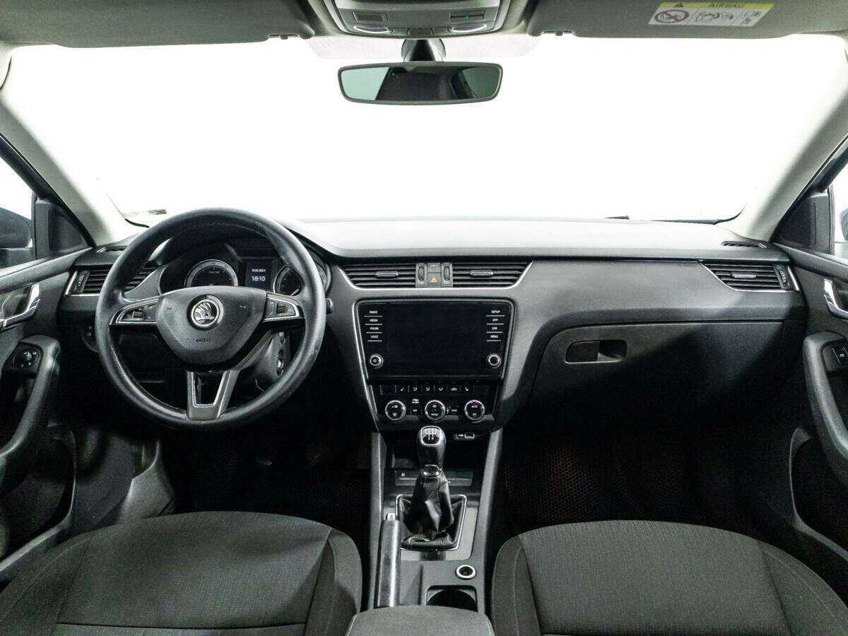 Skoda Octavia 2018 года с пробегом. Фото: #12