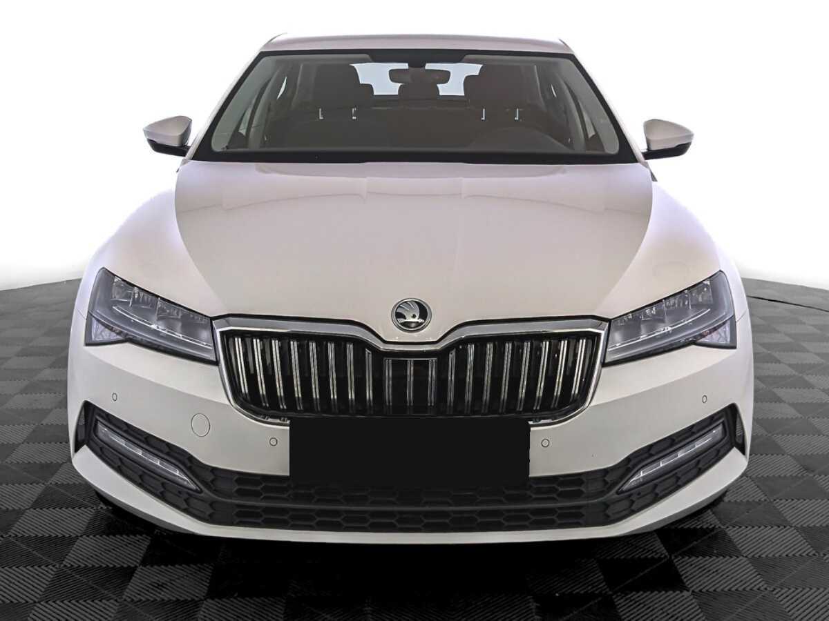 Skoda Superb 2021 года с пробегом. Фото: #1