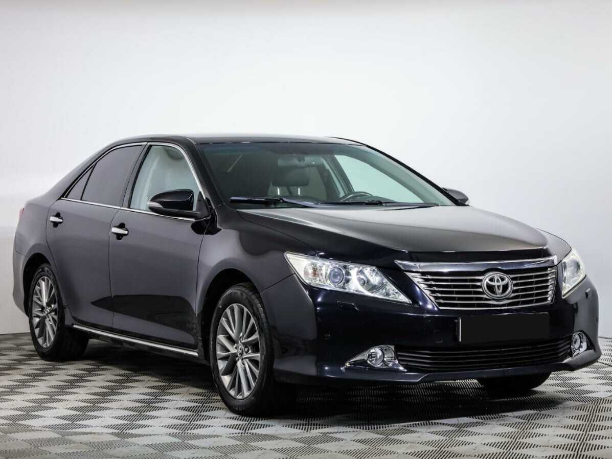 Toyota Camry 2013 года с пробегом. Фото: #1
