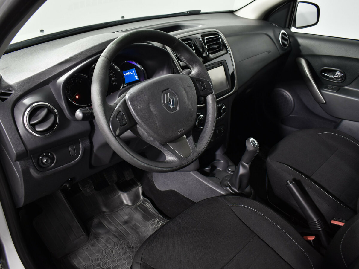 Renault Sandero 2016 года с пробегом. Фото: #8