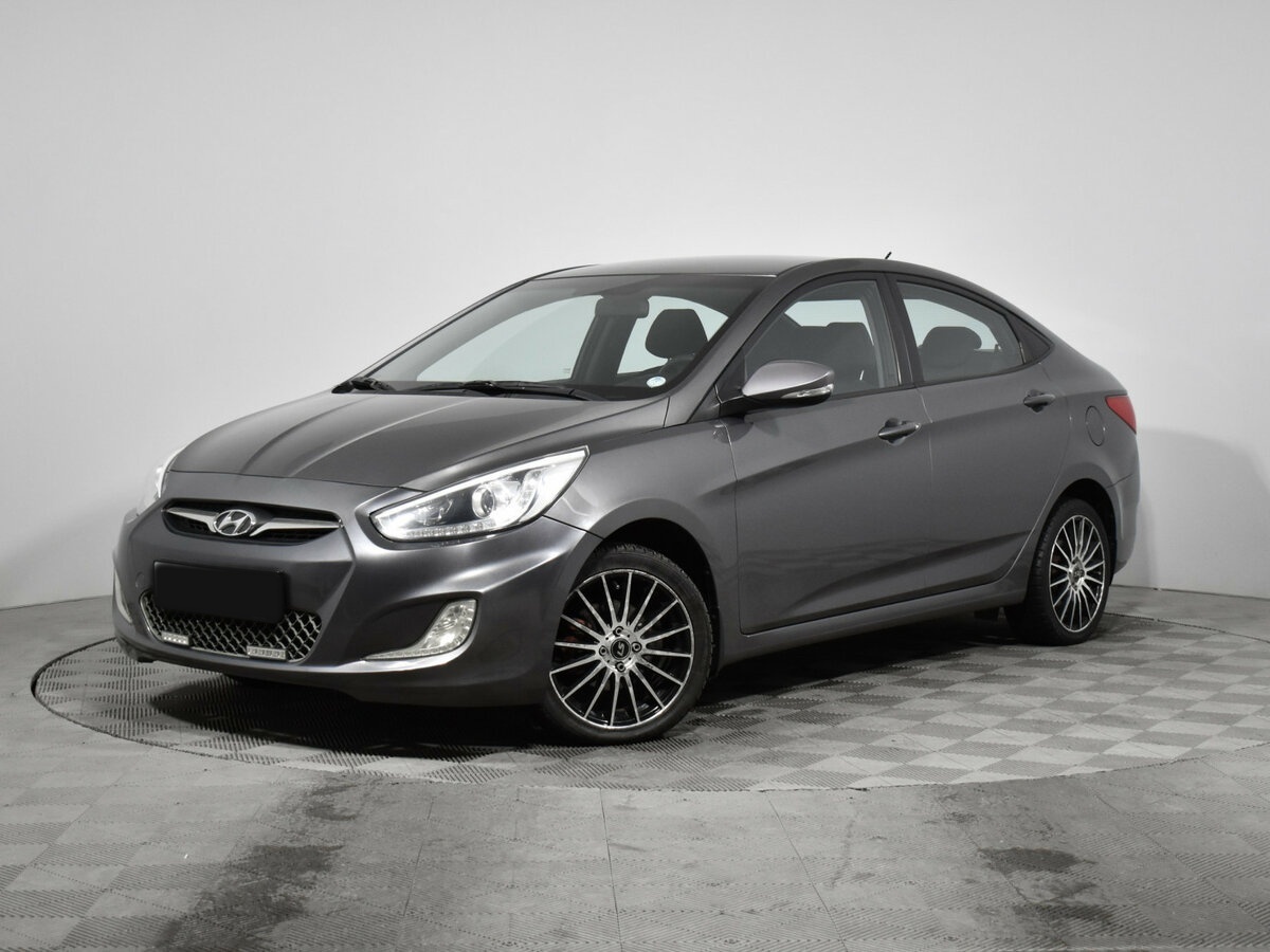 Hyundai Solaris 2013 года с пробегом. Посмотреть фото