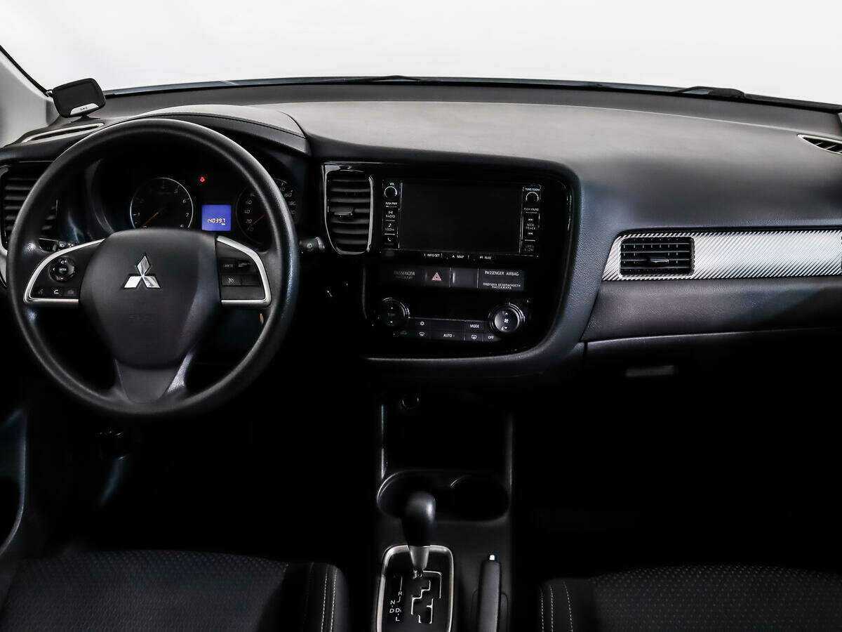 Mitsubishi Outlander 2016 года с пробегом. Фото: #11