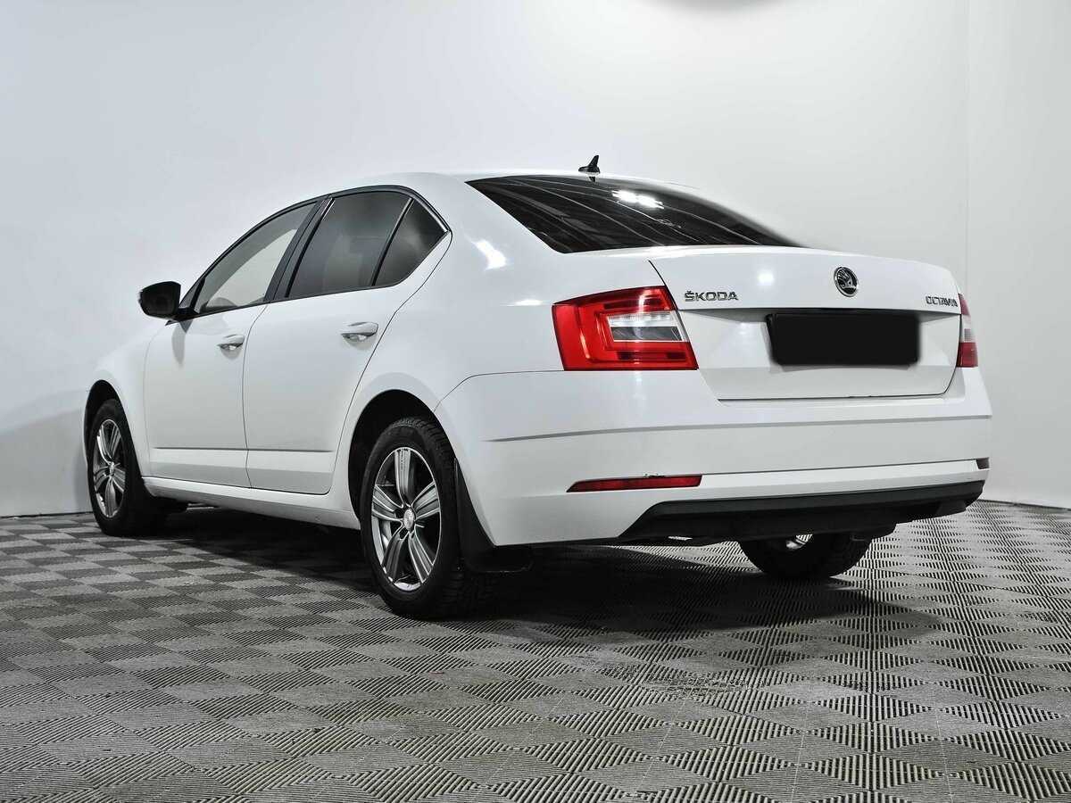 Skoda Octavia 2018 года с пробегом. Фото: #4